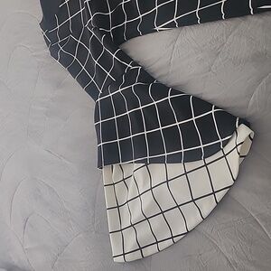 Alfani blouse with bell sleeves, in a very good condition.